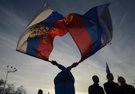 Pro-Russian demonstrators take part in a rally in the Crimean town of Yevpatoria March 5, 2014. REUTERS/Maks Levin Pro-Russian demonstrators take part in a rally in the Crimean town of Yevpatoria March 5, 2014. REUTERS/Maks Levin