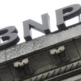A part of the logo of the BNP Paribas bank is seen on the rooftop of their Paris headquarters April 26, 2012. REUTERS/Mal Langsdon A part of the logo of the BNP Paribas bank is seen on the rooftop of their Paris headquarters April 26, 2012. REUTERS/Mal Langsdon