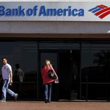 Customers are seen outside of a Bank of America in Tucson, Arizona January 21, 2011. REUTERS/Joshua Lott Customers are seen outside of a Bank of America in Tucson, Arizona January 21, 2011. REUTERS/Joshua Lott