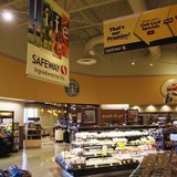 A general view of a local Safeway grocery store in Arvada, Colorado October 14, 2010. REUTERS/Rick Wilking A general view of a local Safeway grocery store in Arvada, Colorado October 14, 2010. REUTERS/Rick Wilking
