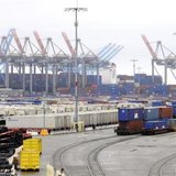 A general view of the Port of Los Angeles, California November 29, 2012. REUTERS/Lori Shepler A general view of the Port of Los Angeles, California November 29, 2012. REUTERS/Lori Shepler