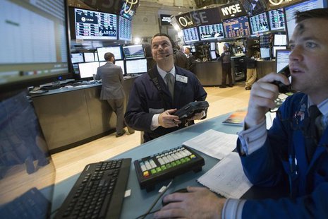 Traders work on the floor of the New York Stock Exchange March 5, 2014. REUTERS/Brendan McDermid Traders work on the floor of the New York Stock Exchange March 5, 2014. REUTERS/Brendan McDermid