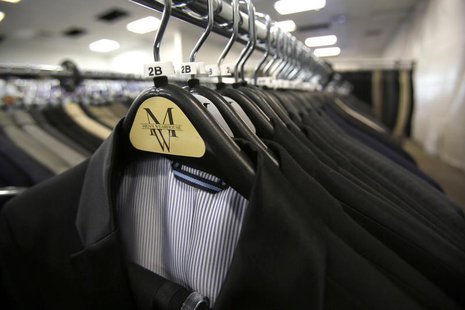 Suits hang on a rack at a Men's Wearhouse store in Pasadena, California June 25, 2013. REUTERS/Mario Anzuoni Suits hang on a rack at a Men's Wearhouse store in Pasadena, California June 25, 2013. REUTERS/Mario Anzuoni