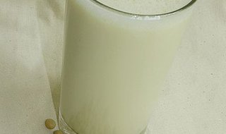 Glass of soy milk and soy beans (Photo from: LinasD/Wikimedia Commons). Glass of soy milk and soy beans (Photo from: LinasD/Wikimedia Commons).