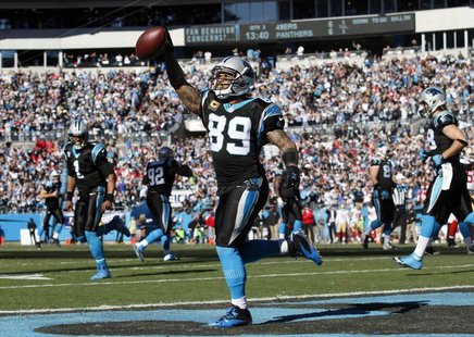 Jan 12, 2014; Charlotte, NC, USA; Carolina Panthers wide receiver Steve Smith (89) celebrates a touchdown against the San Francisco 49ers du Jan 12, 2014; Charlotte, NC, USA; Carolina Panthers wide receiver Steve Smith (89) celebrates a touchdown against the San Francisco 49ers du