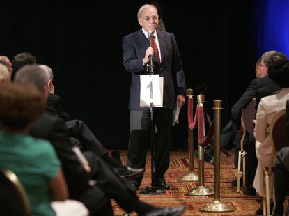 Nelson Peltz, one of the principles of the Trian Group, addresses the audience at the H.J. Heinz Co. annual shareholder's meeting in Pittsbu Nelson Peltz, one of the principles of the Trian Group, addresses the audience at the H.J. Heinz Co. annual shareholder's meeting in Pittsbu