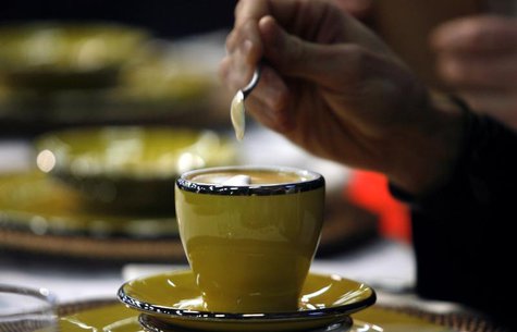 Barista Carlos Lopez of Nicaragua participates in the World Barista Championship in Bogota June 3, 2011. REUTERS/Fredy Builes Barista Carlos Lopez of Nicaragua participates in the World Barista Championship in Bogota June 3, 2011. REUTERS/Fredy Builes