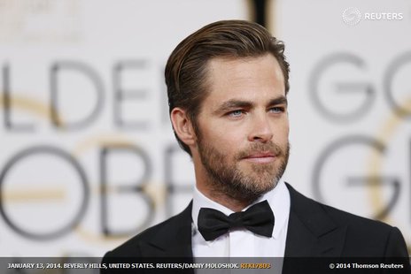 Actor Chris Pine arrives at the 71st annual Golden Globe Awards in Beverly Hills, California January 12, 2014. REUTERS/Danny Moloshok Actor Chris Pine arrives at the 71st annual Golden Globe Awards in Beverly Hills, California January 12, 2014. REUTERS/Danny Moloshok