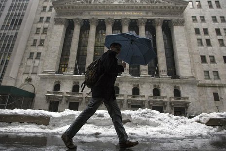 A man walks past the New York Stock Exchange in New York's financial district February 13, 2014. REUTERS/Brendan McDermid A man walks past the New York Stock Exchange in New York's financial district February 13, 2014. REUTERS/Brendan McDermid