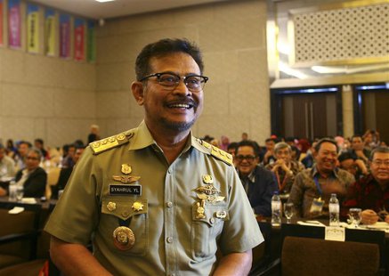 South Sulawesi governor Syahrul Yasin Limpo is pictured before meeting with legislative members in Makassar, March 14, 2014. REUTERS/Yusuh A South Sulawesi governor Syahrul Yasin Limpo is pictured before meeting with legislative members in Makassar, March 14, 2014. REUTERS/Yusuh A