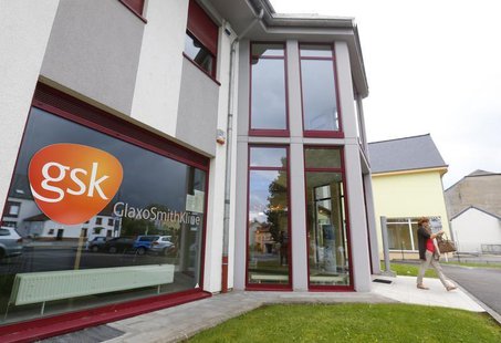 The GlaxoSmithKline logo is seen at the entrance of a building in Luxembourg, September 10, 2013. Picture taken September 10, 2013 REUTERS/Y The GlaxoSmithKline logo is seen at the entrance of a building in Luxembourg, September 10, 2013. Picture taken September 10, 2013 REUTERS/Y