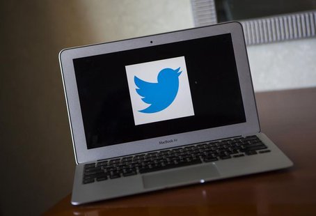 A portrait of the Twitter logo in Ventura, California December 21, 2013. REUTERS/Eric Thayer A portrait of the Twitter logo in Ventura, California December 21, 2013. REUTERS/Eric Thayer