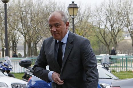 French telecom operator Orange Chief Executive Stephane Richard arrives at the Justice court in Paris March 19, 2014. REUTERS/Gonzalo Fuente French telecom operator Orange Chief Executive Stephane Richard arrives at the Justice court in Paris March 19, 2014. REUTERS/Gonzalo Fuente