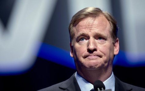 NFL Commissioner Roger Goodell speaks during a news conference ahead of the Super Bowl, in New York January 31, 2014. REUTERS/Carlo Allegri NFL Commissioner Roger Goodell speaks during a news conference ahead of the Super Bowl, in New York January 31, 2014. REUTERS/Carlo Allegri