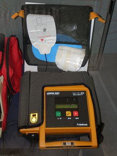 AED device in use in Vigo County Sheriff's cars AED device in use in Vigo County Sheriff's cars
