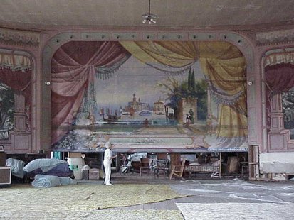Fife Opera House 2nd floor theater (2003) Fife Opera House 2nd floor theater (2003)