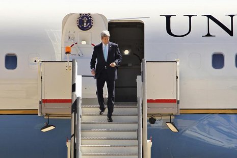 U.S. Secretary of State John Kerry leaves his plane as he arrives in Amman March 26, 2014. REUTERS/Muhammad Hamed U.S. Secretary of State John Kerry leaves his plane as he arrives in Amman March 26, 2014. REUTERS/Muhammad Hamed