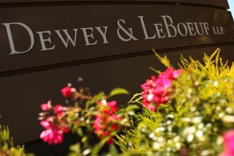 A sign is seen at the offices of Dewey & LeBoeuf in Palo Alto, California June 5, 2012. REUTERS/Robert Galbraith A sign is seen at the offices of Dewey & LeBoeuf in Palo Alto, California June 5, 2012. REUTERS/Robert Galbraith