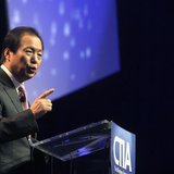 J.K. Shin, president of Mobile Communications Business for Samsung Electronics, gives a keynote address during the International CTIA Wirele J.K. Shin, president of Mobile Communications Business for Samsung Electronics, gives a keynote address during the International CTIA Wirele