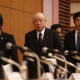 Nobel Prize-winning chemist and President of Japanese research institute RIKEN Ryoji Noyori (C) arrives with other RIKEN executives to a new Nobel Prize-winning chemist and President of Japanese research institute RIKEN Ryoji Noyori (C) arrives with other RIKEN executives to a new