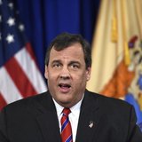 New Jersey Governor Chris Christie speaks during a news conference in Trenton, New Jersey March 28, 2014. REUTERS/Mark Makela New Jersey Governor Chris Christie speaks during a news conference in Trenton, New Jersey March 28, 2014. REUTERS/Mark Makela