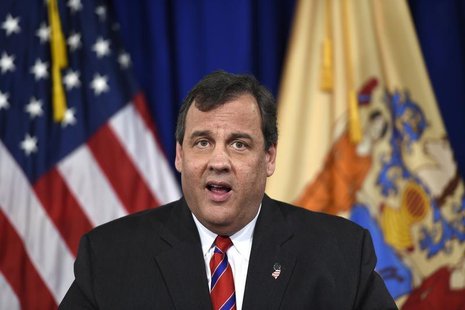 New Jersey Governor Chris Christie speaks during a news conference in Trenton, New Jersey March 28, 2014. REUTERS/Mark Makela New Jersey Governor Chris Christie speaks during a news conference in Trenton, New Jersey March 28, 2014. REUTERS/Mark Makela