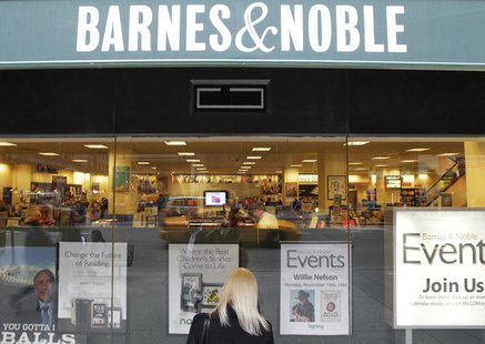 A woman looks in from a window panel of a Barnes & Noble store in New York October 24, 2012. REUTERS/Brendan McDermid A woman looks in from a window panel of a Barnes & Noble store in New York October 24, 2012. REUTERS/Brendan McDermid