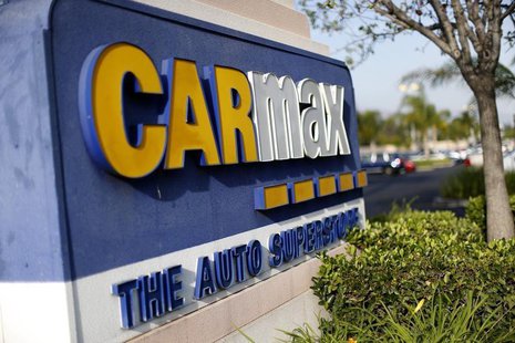 The sign of a CarMax dealership is pictured in Duarte, California March 28, 2014. REUTERS/Mario Anzuoni The sign of a CarMax dealership is pictured in Duarte, California March 28, 2014. REUTERS/Mario Anzuoni