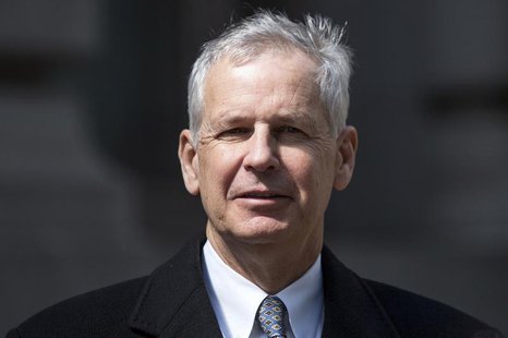Dish Network Corp Chairman Charles Ergen exits the US Bankruptcy court in New York March 26, 2014. REUTERS/Andrew Kelly Dish Network Corp Chairman Charles Ergen exits the US Bankruptcy court in New York March 26, 2014. REUTERS/Andrew Kelly