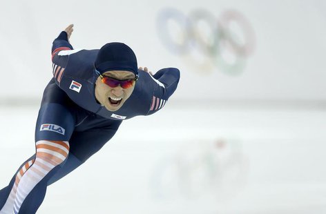 Lee Kyou-hyuk of South Korea competes in the men's 1,000 meters speed skating race during the 2014 Sochi Winter Olympics, February 12, 2014. Lee Kyou-hyuk of South Korea competes in the men's 1,000 meters speed skating race during the 2014 Sochi Winter Olympics, February 12, 2014.