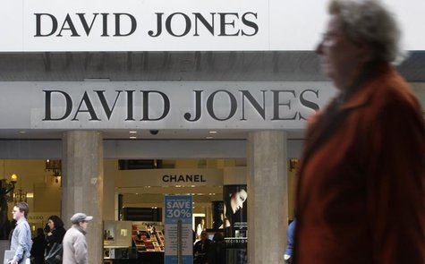 Pedestrians walk past a David Jones department store in central Melbourne September 24, 2009. REUTERS/Mick Tsikas Pedestrians walk past a David Jones department store in central Melbourne September 24, 2009. REUTERS/Mick Tsikas