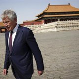 U.S. Secretary of Defense Chuck Hagel tours the Forbidden City in Beijing April 9, 2014. REUTERS/Alex Wong/Pool ( U.S. Secretary of Defense Chuck Hagel tours the Forbidden City in Beijing April 9, 2014. REUTERS/Alex Wong/Pool (