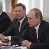 Russian President Vladimir Putin (R) chairs a meeting at the Novo-Ogaryovo state residence outside Moscow, April 10, 2014. REUTERS/Mikhail K Russian President Vladimir Putin (R) chairs a meeting at the Novo-Ogaryovo state residence outside Moscow, April 10, 2014. REUTERS/Mikhail K