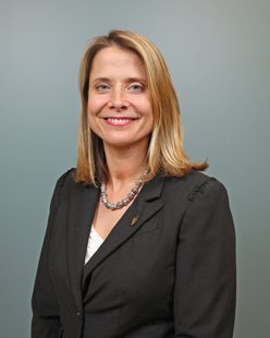 Jennifer Owens President Lakeshore Advantage Jennifer Owens President Lakeshore Advantage