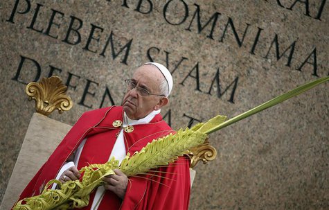 Pope Francis leads the Palm Sunday mass at Saint Peter's Square at the Vatican April 13, 2014. REUTERS/Alessandro Bianchi Pope Francis leads the Palm Sunday mass at Saint Peter's Square at the Vatican April 13, 2014. REUTERS/Alessandro Bianchi