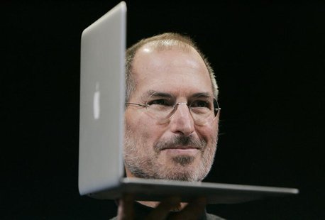 Apple CEO Steve Jobs shows the new MacBook Air during the Macworld Convention and Expo in San Francisco, California January 15, 2008. REUTER Apple CEO Steve Jobs shows the new MacBook Air during the Macworld Convention and Expo in San Francisco, California January 15, 2008. REUTER