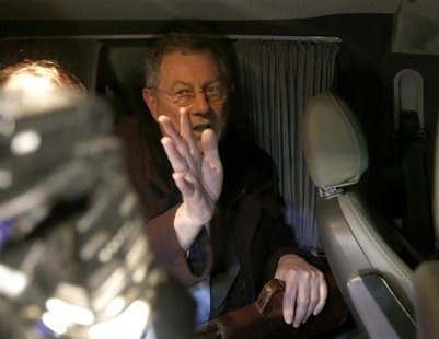 UN special envoy Robert Serry gestures as he leaves in a car in Simferopol March 5, 2014. REUTERS/Vasily Fedosenko UN special envoy Robert Serry gestures as he leaves in a car in Simferopol March 5, 2014. REUTERS/Vasily Fedosenko