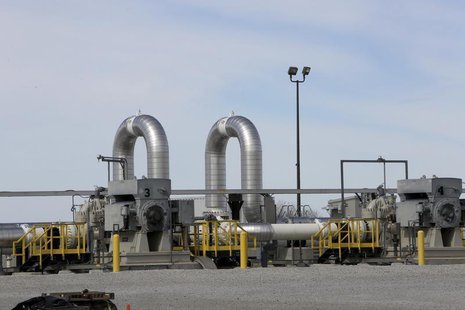 A TransCanada Keystone Pipeline pump station operates outside Steele City, Nebraska March 10, 2014. REUTERS/Lane Hickenbottom A TransCanada Keystone Pipeline pump station operates outside Steele City, Nebraska March 10, 2014. REUTERS/Lane Hickenbottom