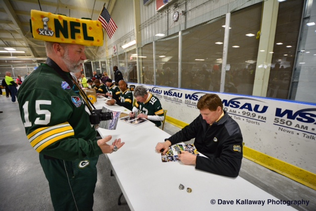 The tour stop ends with autographs..and maybe hearing a little from what fans are thinking..:)..this is President Mark Murphy at the end of the autograph line...