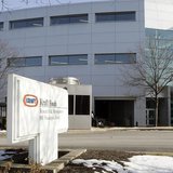 An exterior view shows the Kraft Research and Development facility in Morton Grove, Illinois January 19, 2010. REUTERS/Frank Polich An exterior view shows the Kraft Research and Development facility in Morton Grove, Illinois January 19, 2010. REUTERS/Frank Polich