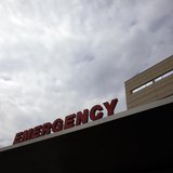 An emergency room sign is seen at Methodist Hospital in Peoria, Illinois March 30, 2011. REUTERS/Eric Thayer An emergency room sign is seen at Methodist Hospital in Peoria, Illinois March 30, 2011. REUTERS/Eric Thayer