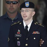 U.S. Army Private First Class Bradley Manning (C) departs the courthouse at Fort Meade, Maryland July 30, 2013. REUTERS/Gary Cameron U.S. Army Private First Class Bradley Manning (C) departs the courthouse at Fort Meade, Maryland July 30, 2013. REUTERS/Gary Cameron