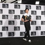 Justin Timberlake poses with his multiple Moonman awards during the 2013 MTV Video Music Awards in New York August 25, 2013. REUTERS/Carlo A Justin Timberlake poses with his multiple Moonman awards during the 2013 MTV Video Music Awards in New York August 25, 2013. REUTERS/Carlo A