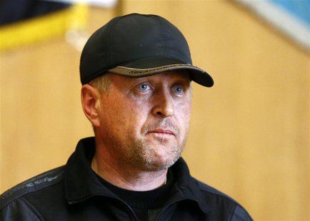 Commander of the Slaviansk self-defence battalion Vyacheslav Ponomaryov addresses the media at the mayor's office in Slaviansk in this April Commander of the Slaviansk self-defence battalion Vyacheslav Ponomaryov addresses the media at the mayor's office in Slaviansk in this April