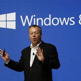 Nokia's Chief Executive Stephen Elop gestures during a presentation at the Mobile World Congress in Barcelona February 24, 2014. REUTERS/Gus Nokia's Chief Executive Stephen Elop gestures during a presentation at the Mobile World Congress in Barcelona February 24, 2014. REUTERS/Gus