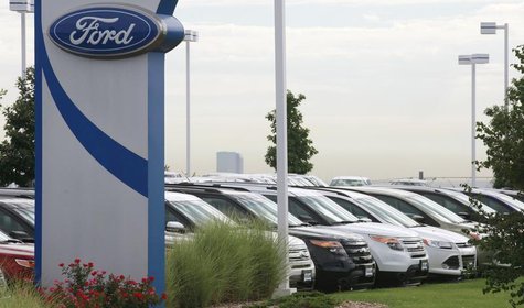 Cars are lined up for sale at a Ford dealer in Lakewood, Colorado September 4, 2013. REUTERS/Rick Wilking Cars are lined up for sale at a Ford dealer in Lakewood, Colorado September 4, 2013. REUTERS/Rick Wilking