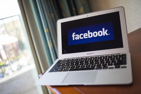 A portrait of the Facebook logo in Ventura, California December 21, 2013. REUTERS/Eric Thayer A portrait of the Facebook logo in Ventura, California December 21, 2013. REUTERS/Eric Thayer