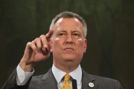 New York Mayor Bill de Blasio answers questions during a news conference at City Hall in New York March 11, 2014. REUTERS/Brendan McDermid New York Mayor Bill de Blasio answers questions during a news conference at City Hall in New York March 11, 2014. REUTERS/Brendan McDermid