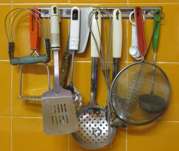 Some kitchen utensils. Some kitchen utensils.