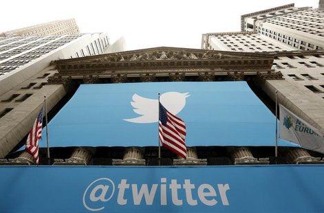The Twitter logo is seen at the New York Stock Exchange before the company's IPO in New York, November 7, 2013. REUTERS/Lucas Jackson The Twitter logo is seen at the New York Stock Exchange before the company's IPO in New York, November 7, 2013. REUTERS/Lucas Jackson